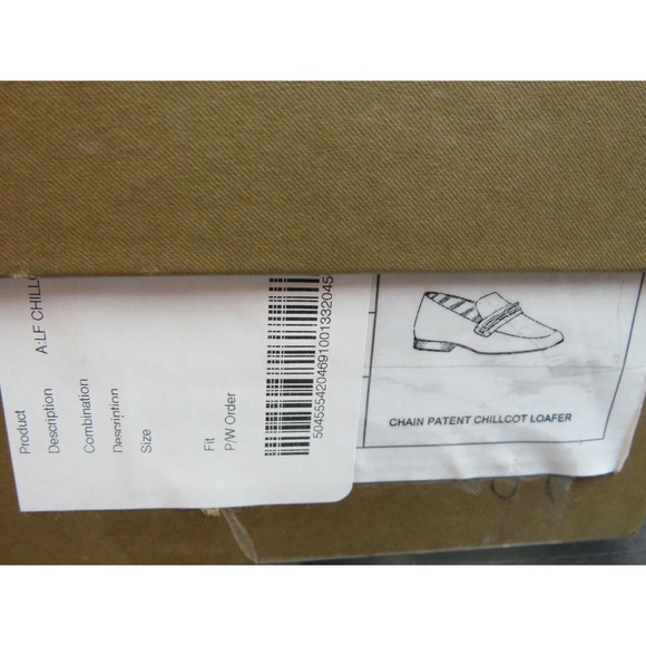 NIB BURBERRY CHILLCOT WHITE PATENT LEATHER GOLD CHAIN LOGO FLATS LOAFERS 40.5 - Picture 12 of 12